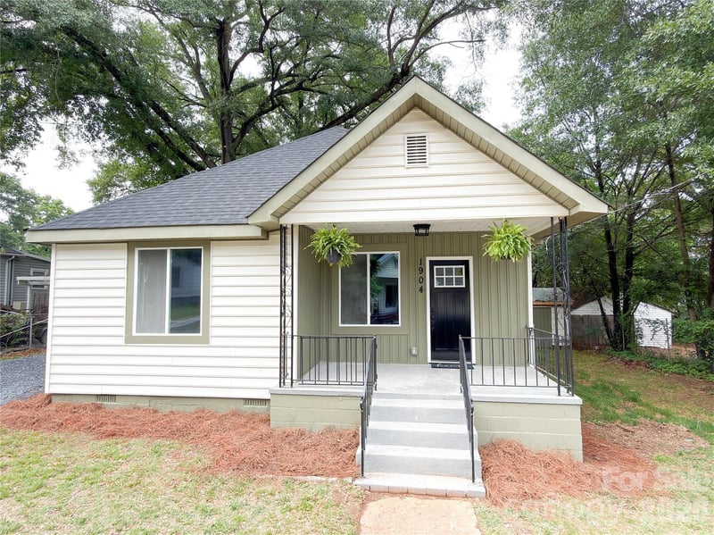 1904 Hemlock Ave, Gastonia, NC 28054