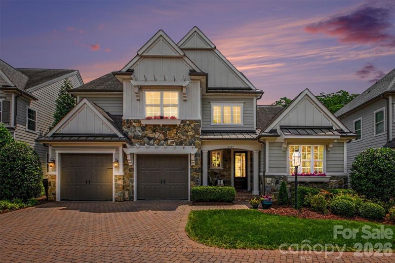 1020 N Sharon Amity Rd, Charlotte, NC 28211