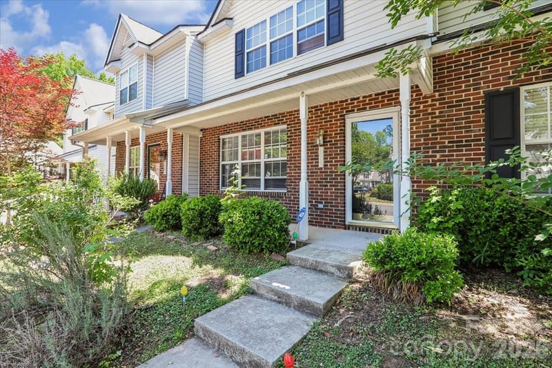 7543 Petrea Ln, Charlotte, NC 28227