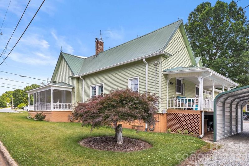 110 N Main Ave, Maiden, NC 28650
