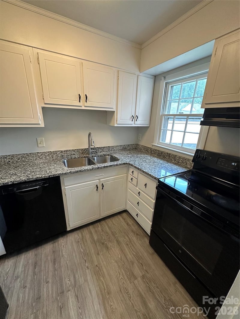 4605 Coronado Dr #K, Charlotte, NC 28212