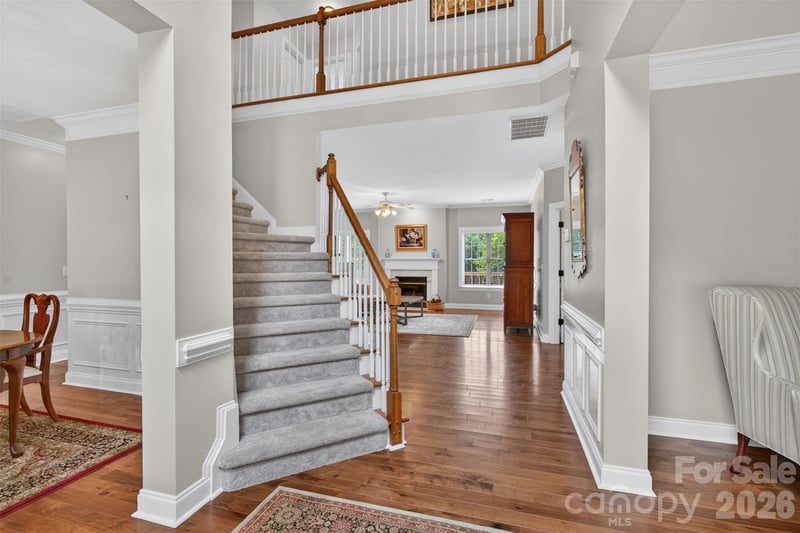 1900 Crestgate Dr, Waxhaw, NC 28173