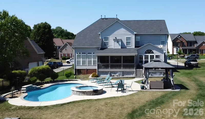 286 Corona Cir, Mooresville, NC 28117