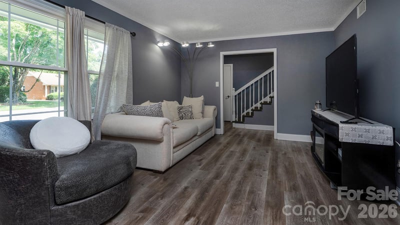 4900 Carriage Drive Cir, Charlotte, NC 28205