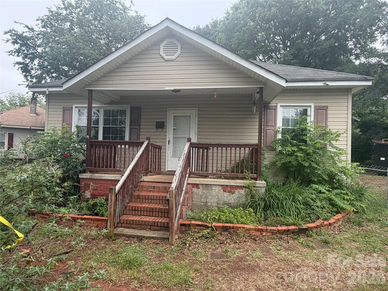 204 Madora St, Mount Holly, NC 28120