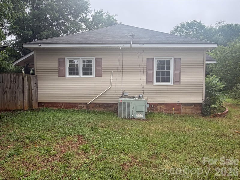 204 Madora St, Mount Holly, NC 28120