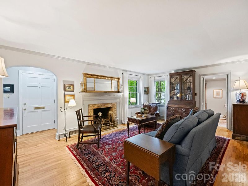 2126 Cumberland Ave, Charlotte, NC 28203