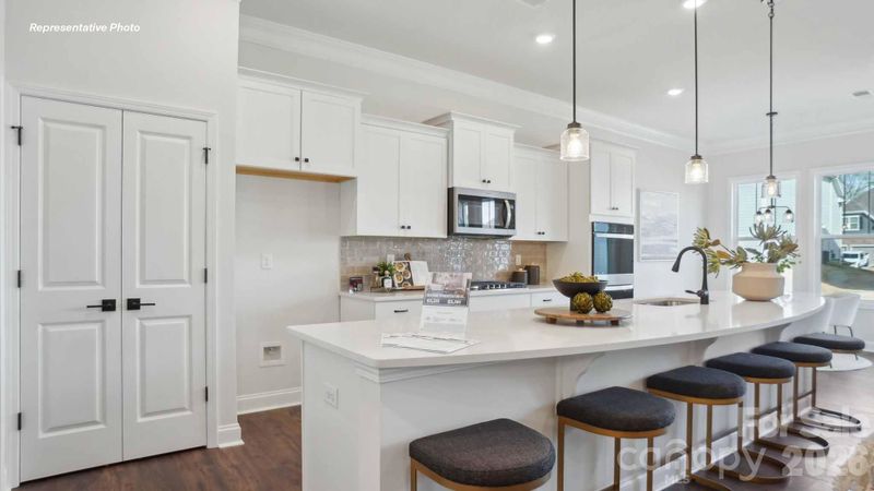 7565 Bainbridge Rd, Sherrills Ford, NC 28673
