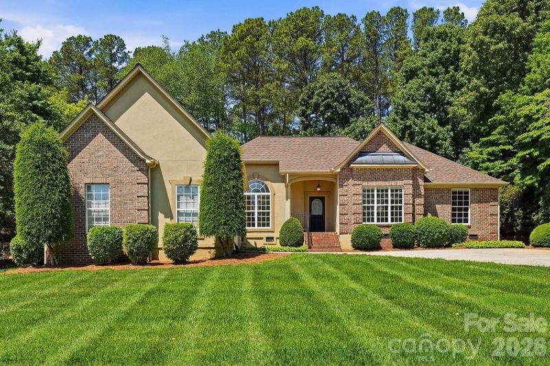 2605 Penngate Dr, Sherrills Ford, NC 28673