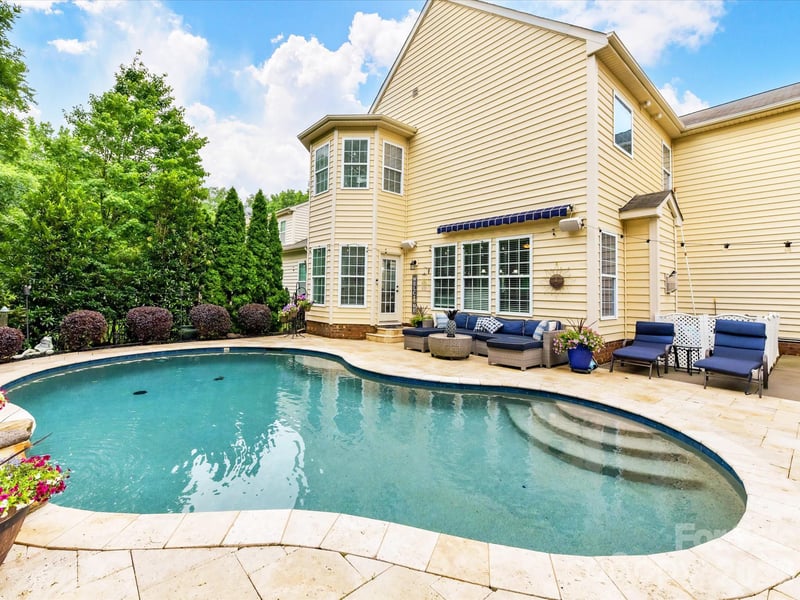 5021 Helena Park Ln, Matthews, NC 28105