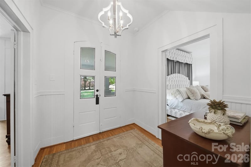 902 N Ashe Ave, Newton, NC 28658