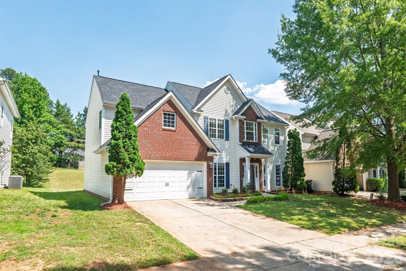 2508 Oakdale Creek Ln #17, Charlotte, NC 28216