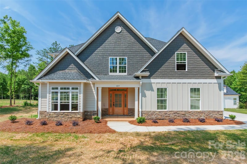 227 Heartland Dr, Rock Hill, SC 29732