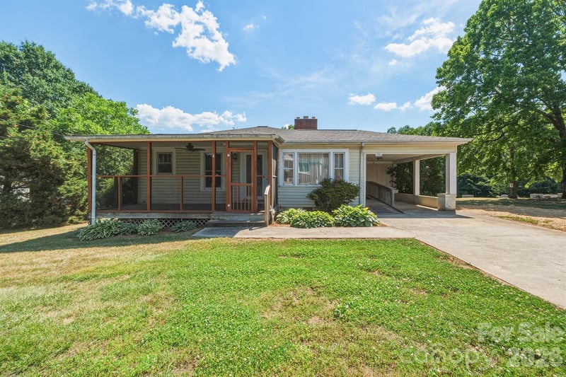2308 11th Ave NE, Hickory, NC 28601