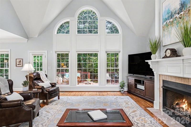 1233 Silver Arrow Ct, Fort Mill, SC 29715