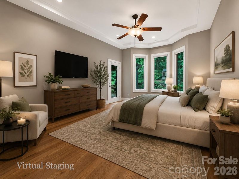 94 Oak Hollow Dr, Asheville, NC 28805