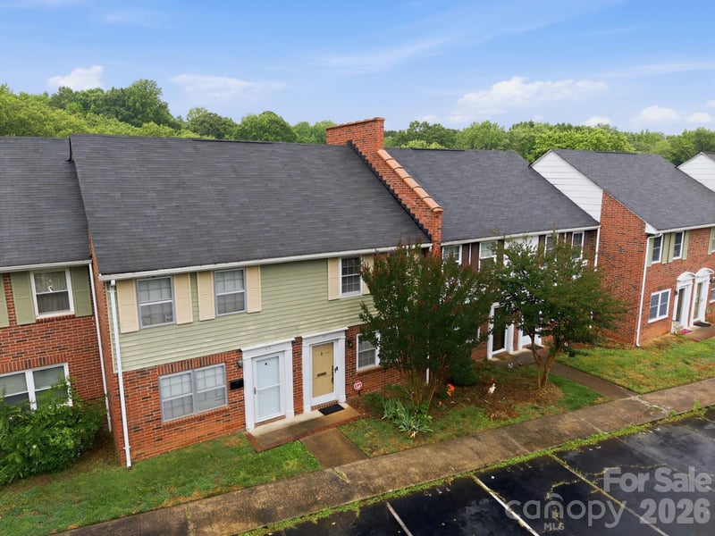 1300 Larchmont Pl #411, Salisbury, NC 28144