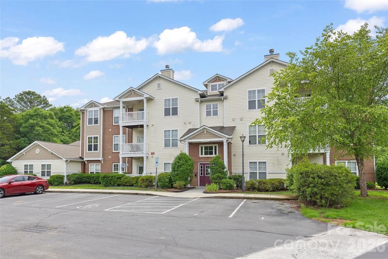 333 Westbend Dr, Charlotte, NC 28262
