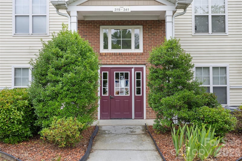 333 Westbend Dr, Charlotte, NC 28262