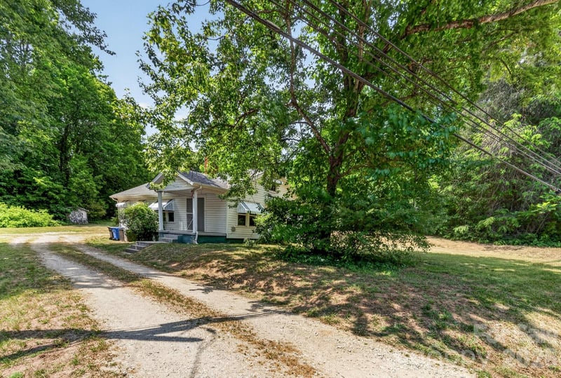 540 W Park Ave, Mooresville, NC 28115