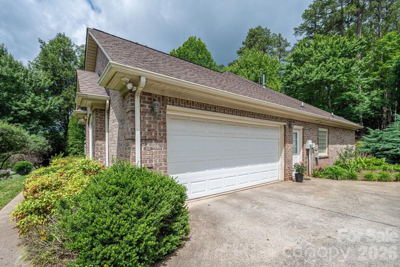 116 28th Ave NW, Hickory, NC 28601