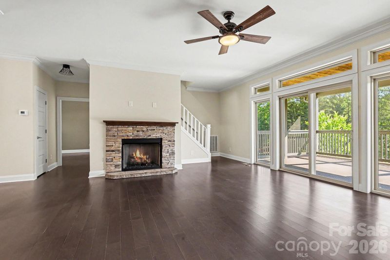 168 Triple Fairways Dr, Hendersonville, NC 28739