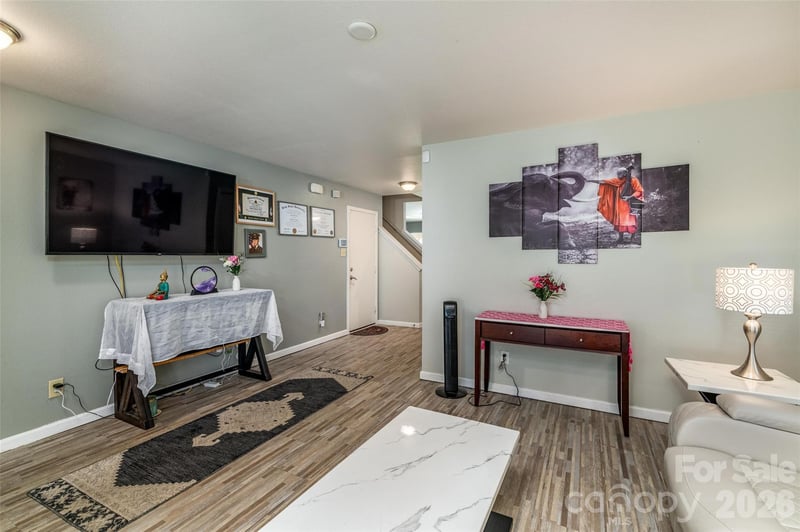 7343 Fox Point Dr, Charlotte, NC 28269