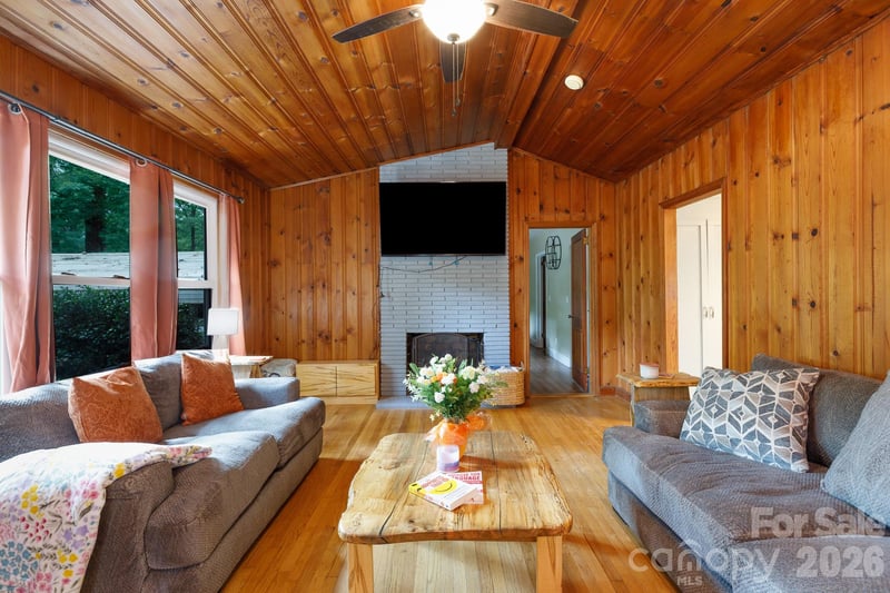202 Woodlawn Dr, York, SC 29745