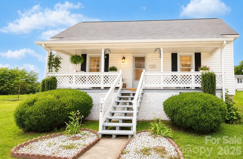 304 NW Bleachery Ct, Concord, NC 28025