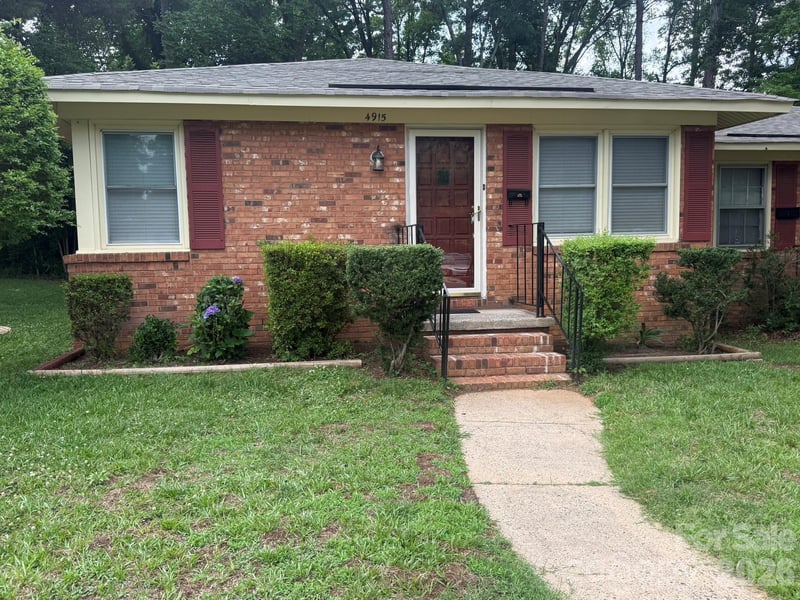 4915 Malibu Dr, Charlotte, NC 28215