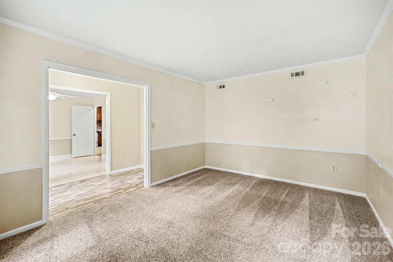 8644 Kirchenbaum Dr, Charlotte, NC 28210