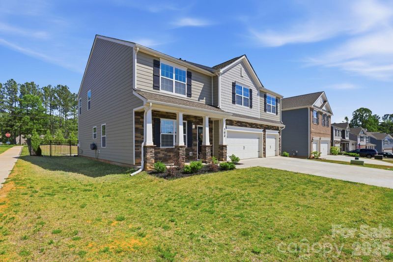 103 Edgehill Ct, Troutman, NC 28166