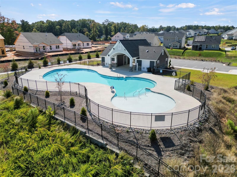 6521 Alanbrook Rd, Charlotte, NC 28215