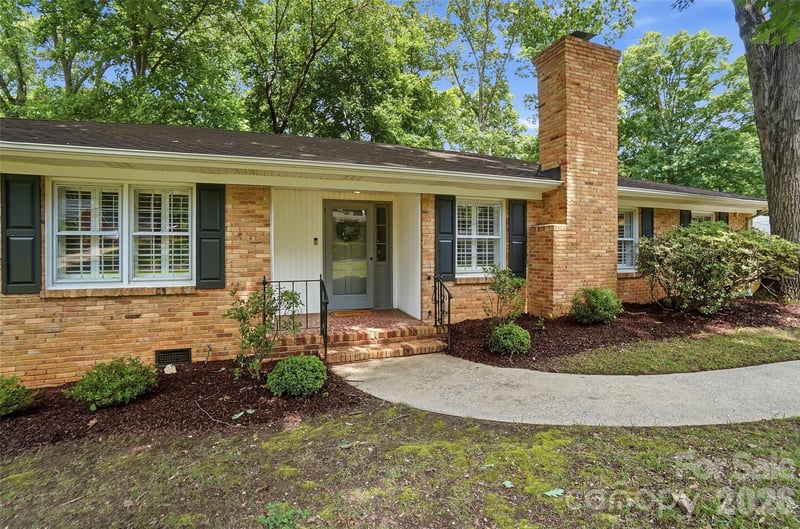 6535 Burlwood Rd, Charlotte, NC 28211