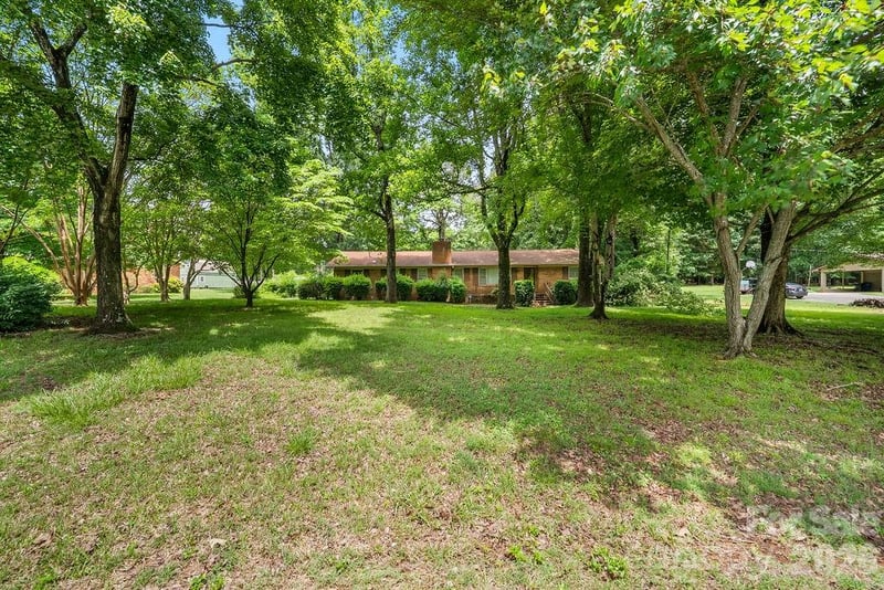 4014 Peggy Ln, Mint Hill, NC 28227