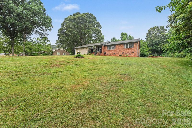 511 Ellenwood Dr, Kings Mountain, NC 28086