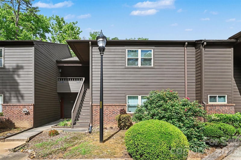 8015 Cedar Glen Dr, Charlotte, NC 28212