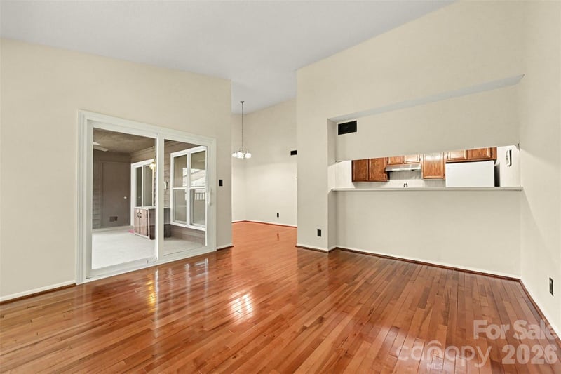 8015 Cedar Glen Dr, Charlotte, NC 28212