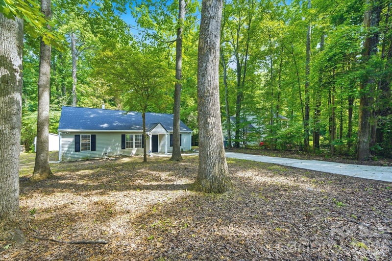 6324 Grove Park Blvd, Charlotte, NC 28215