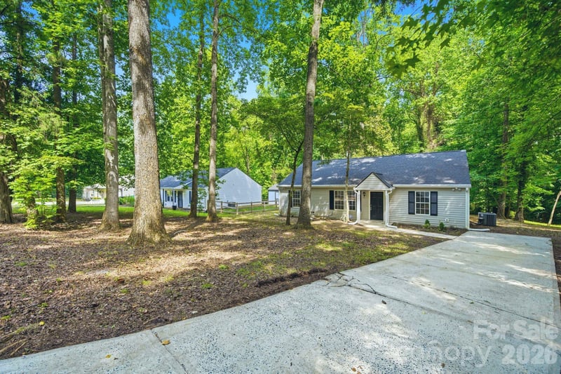 6324 Grove Park Blvd, Charlotte, NC 28215