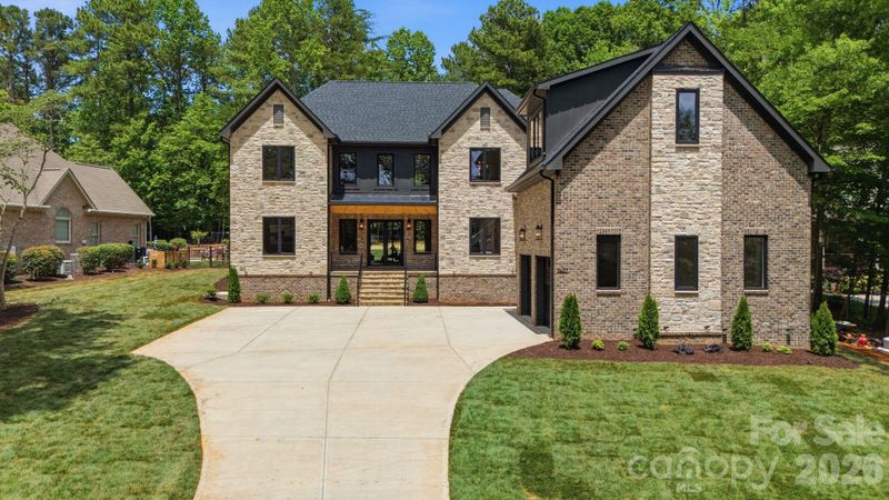 7607 Cottonwood Dr, Denver, NC 28037