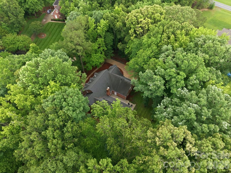 1224 Lago Vista Dr, Matthews, NC 28104