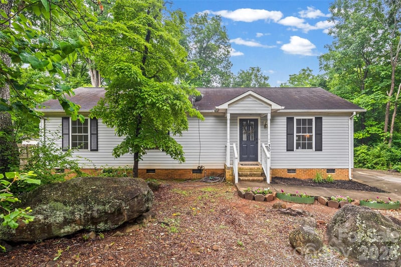 30 Seventh St, York, SC 29745
