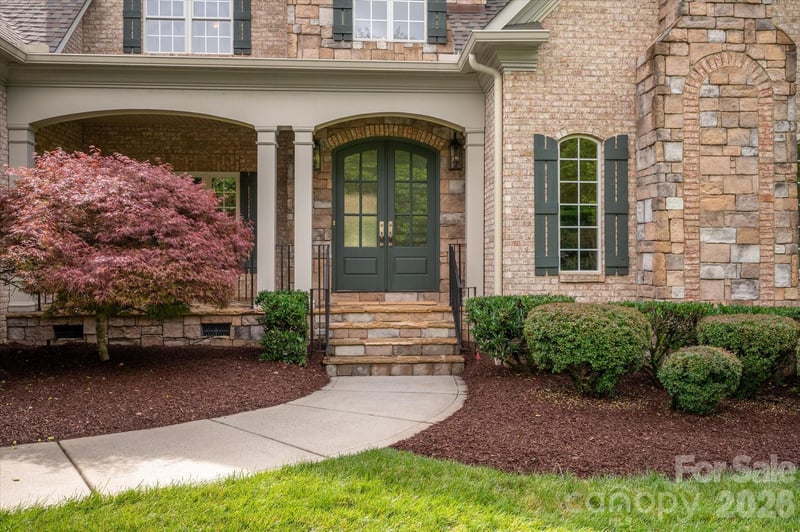 8709 Victory Gallop Ct, Waxhaw, NC 28173