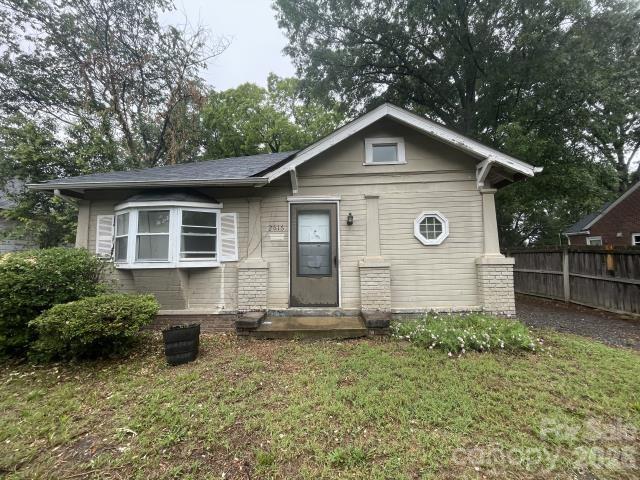 2616 Holton Ave, Charlotte, NC 28208