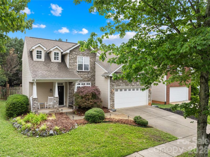 17327 Newlands Corner Ln, Charlotte, NC 28277