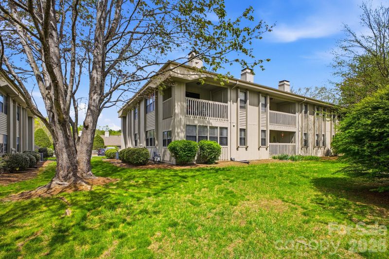 2305 Abbey Cir, Asheville, NC 28805