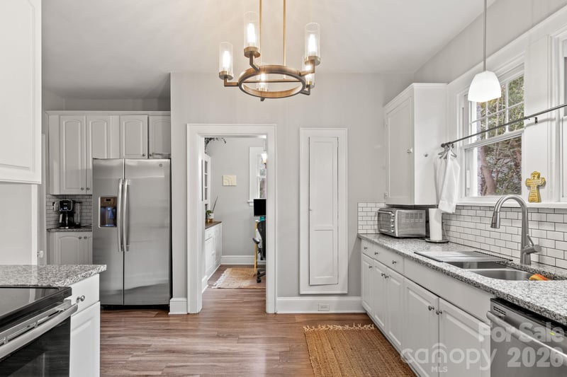 2308 Carmine St, Charlotte, NC 28206