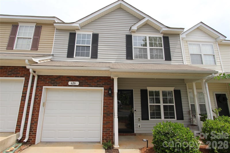 626 Fountain Ct, Fort Mill, SC 29715