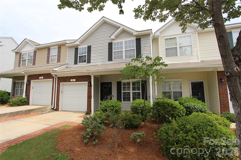 626 Fountain Ct, Fort Mill, SC 29715